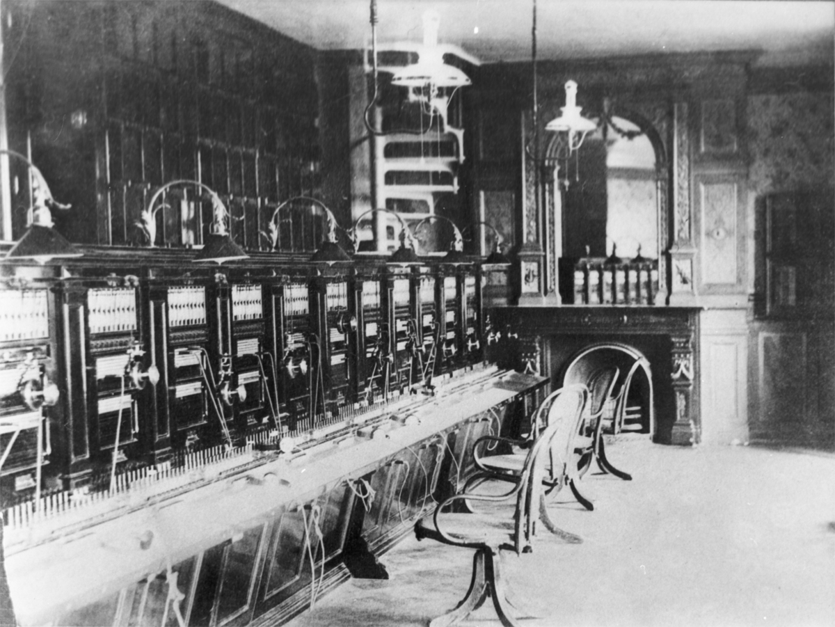 Telefonzentrale am Rennweg in Zürich, 1885